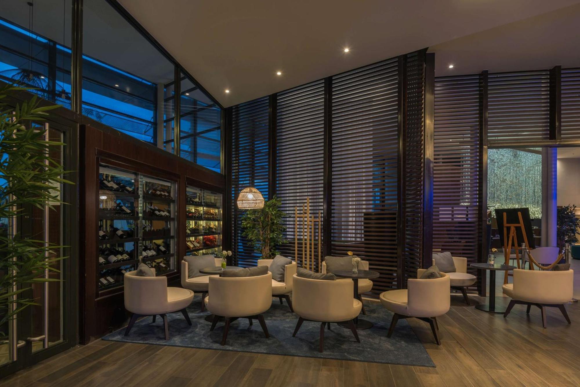 Hilton Evian Les Bains Évian-les-Bains Exterior foto