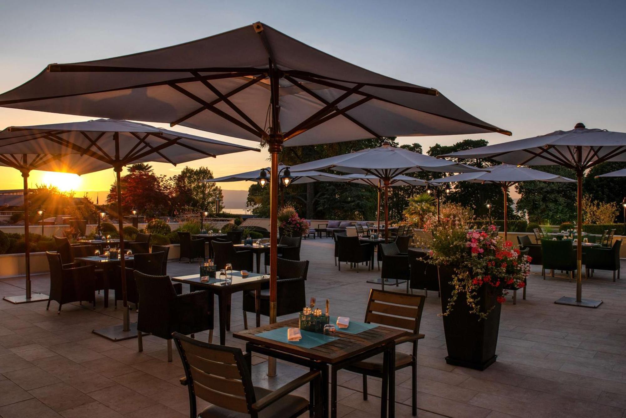 Hilton Evian Les Bains Évian-les-Bains Exterior foto