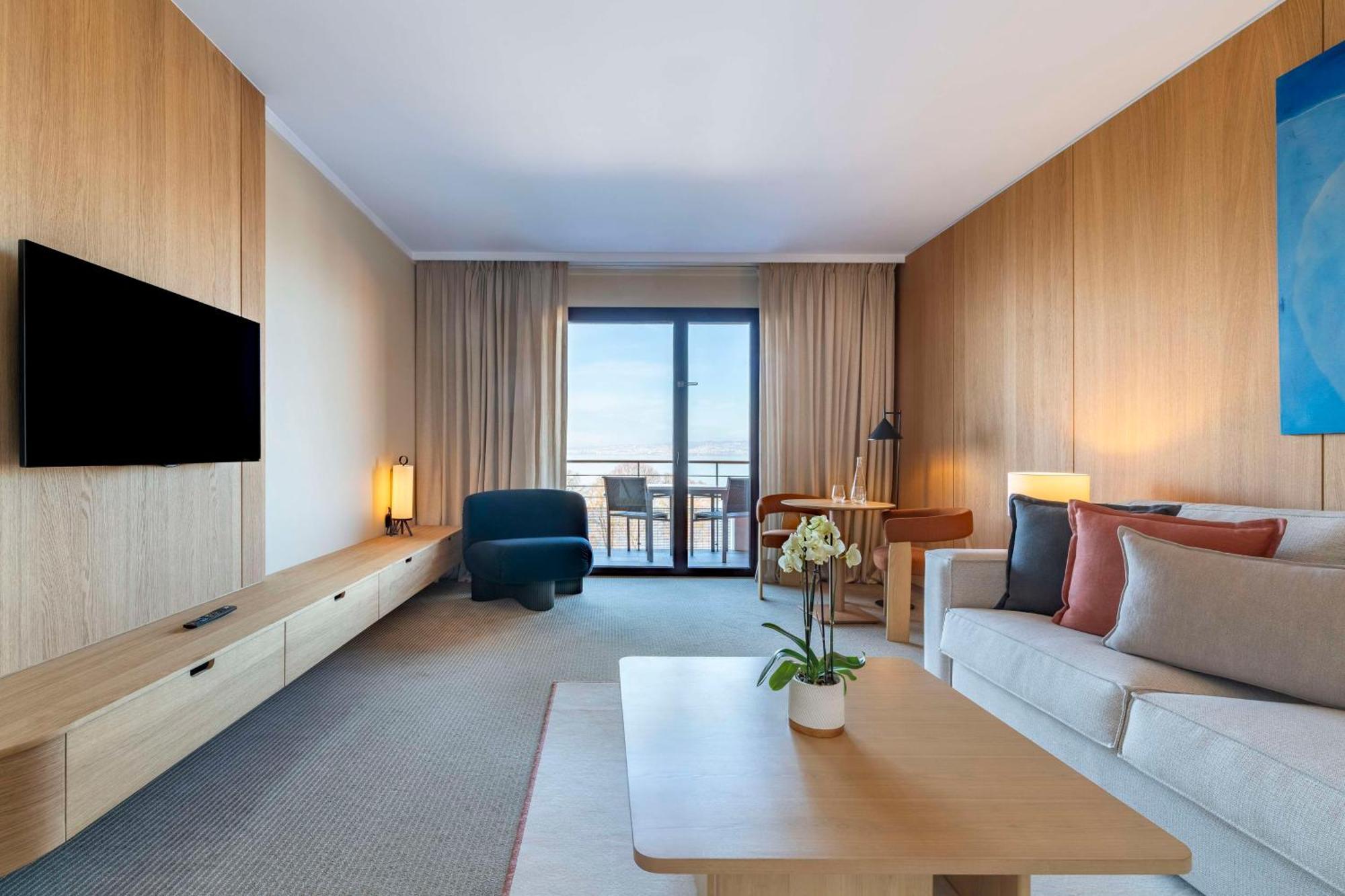 Hilton Evian Les Bains Évian-les-Bains Exterior foto